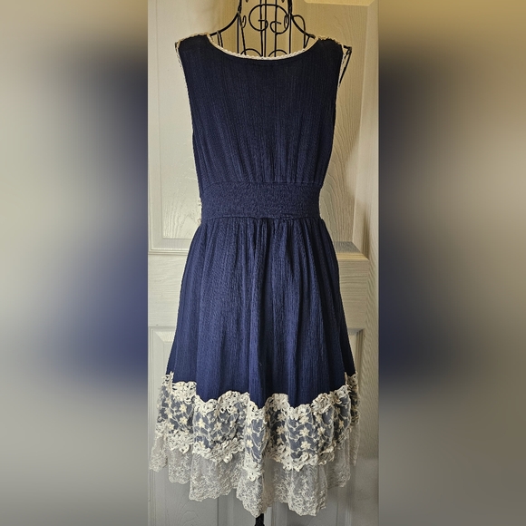 Vasna Bohemian Sleeveless Dress - Picture 2 of 3
